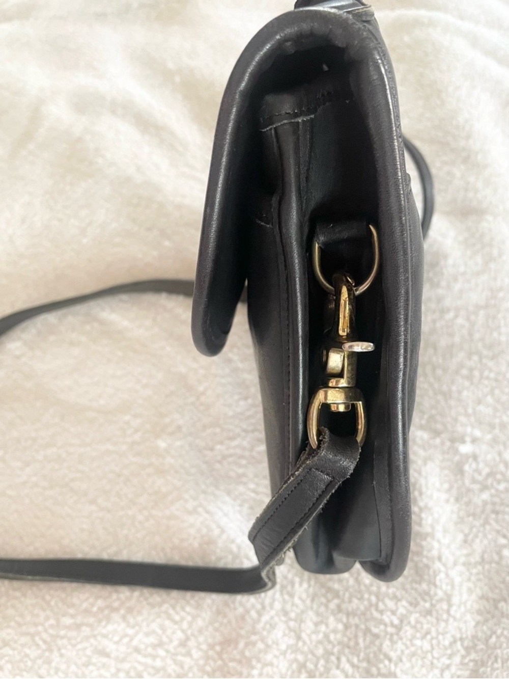Coach Vintage Willis Turnlock Flap Black Leather Crossbody Bag - Picture 10 of 16